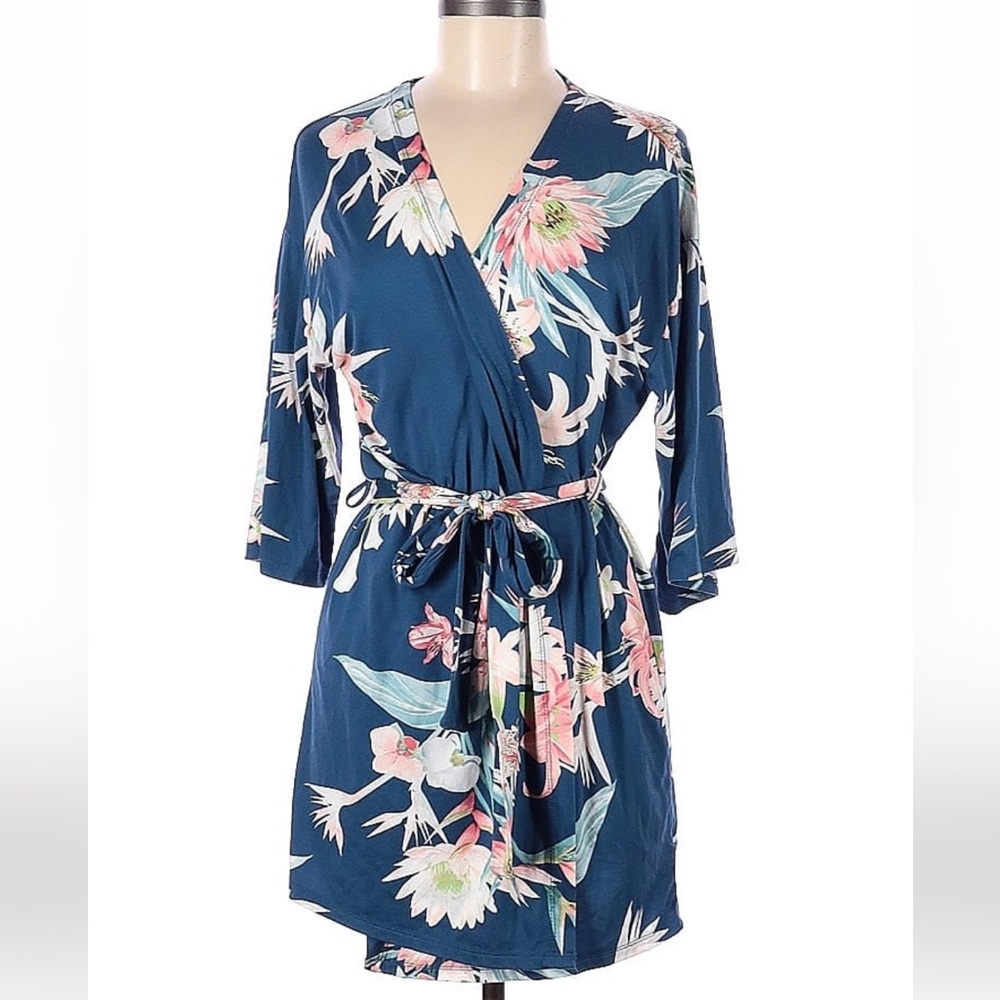Flora floral kimono